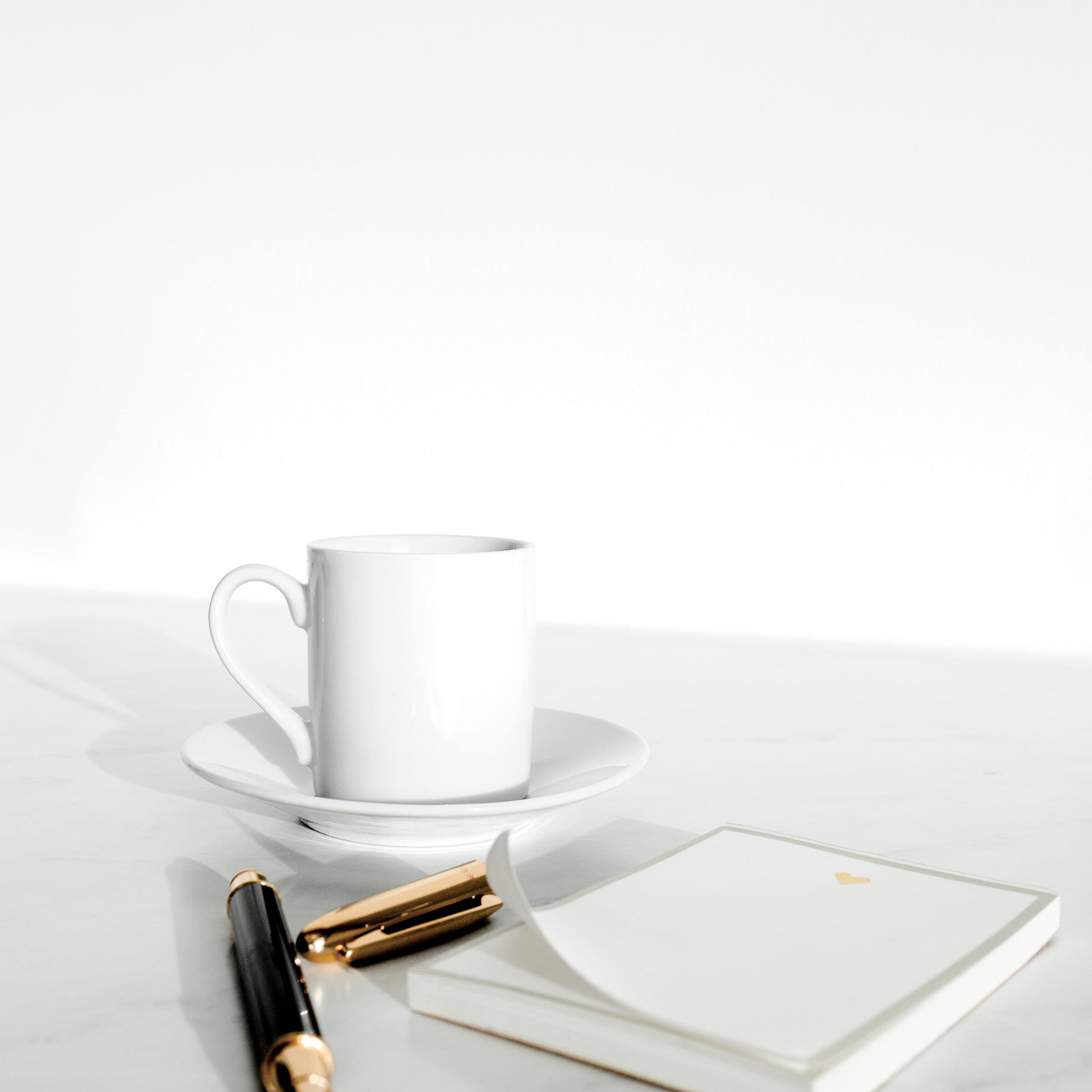 Feel like the year is ending and you’re still stuck? Learn how to use the final 90 days to reset habits, identity, and momentum.